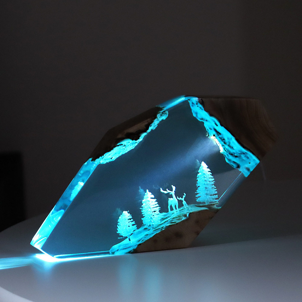 Crafting Resin - 森の妖精、鹿、卓上アート、パーソナライズされた光るオーナメント、沈没船、タコ、聖なる木製、樹脂製、家庭用装飾品、工芸品。